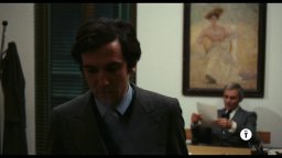 Sbatti il mostro in prima pagina - Clip