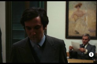 Sbatti il mostro in prima pagina - Clip