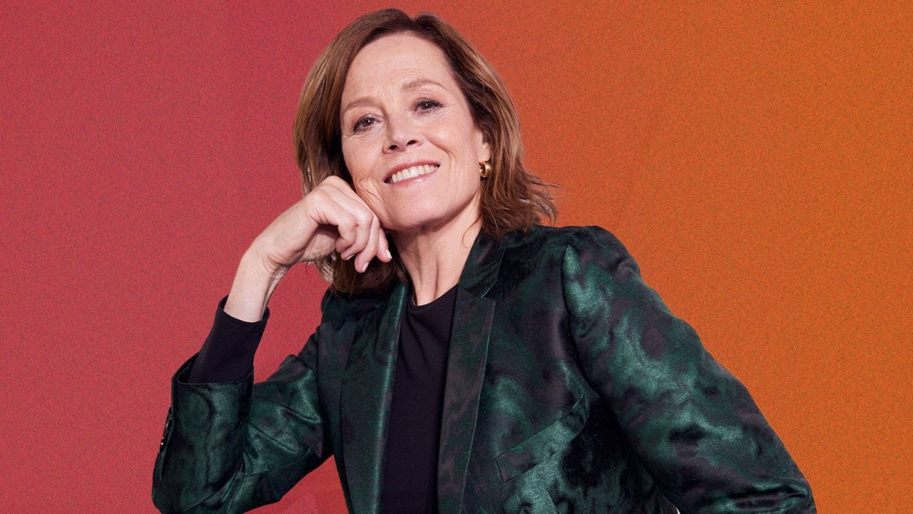 Un primo piano di Sigourney Weaver
