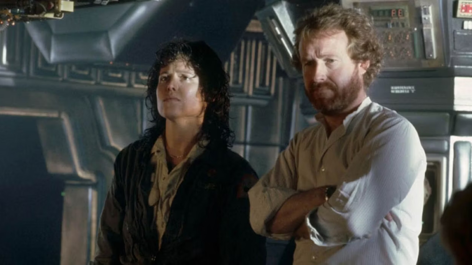 Il regista Ridley Scott sul set di Alien