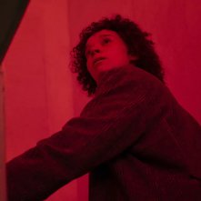 Woken: Erin Kellyman in una sequenza del film