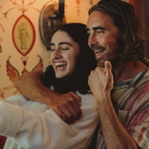 Bodies Bodies Bodies: Lee Pace, Rachel Sennott in una scena del film