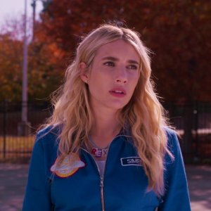 Space Cadet: Emma Roberts in una scena del film