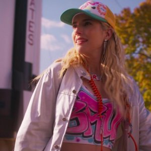 Space Cadet: Emma Roberts in una scena del film