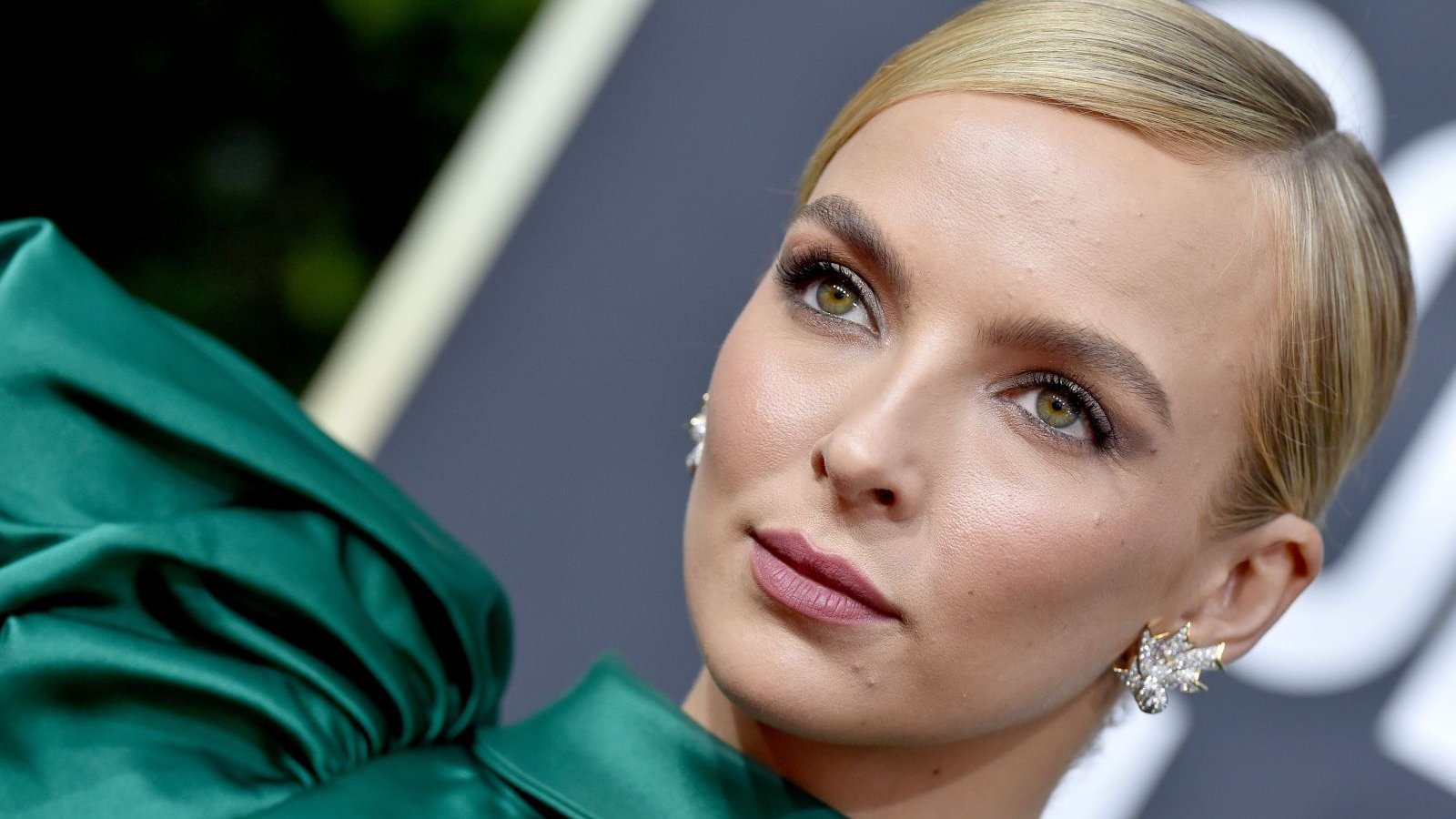 Un bel primo piano di Jodie Comer