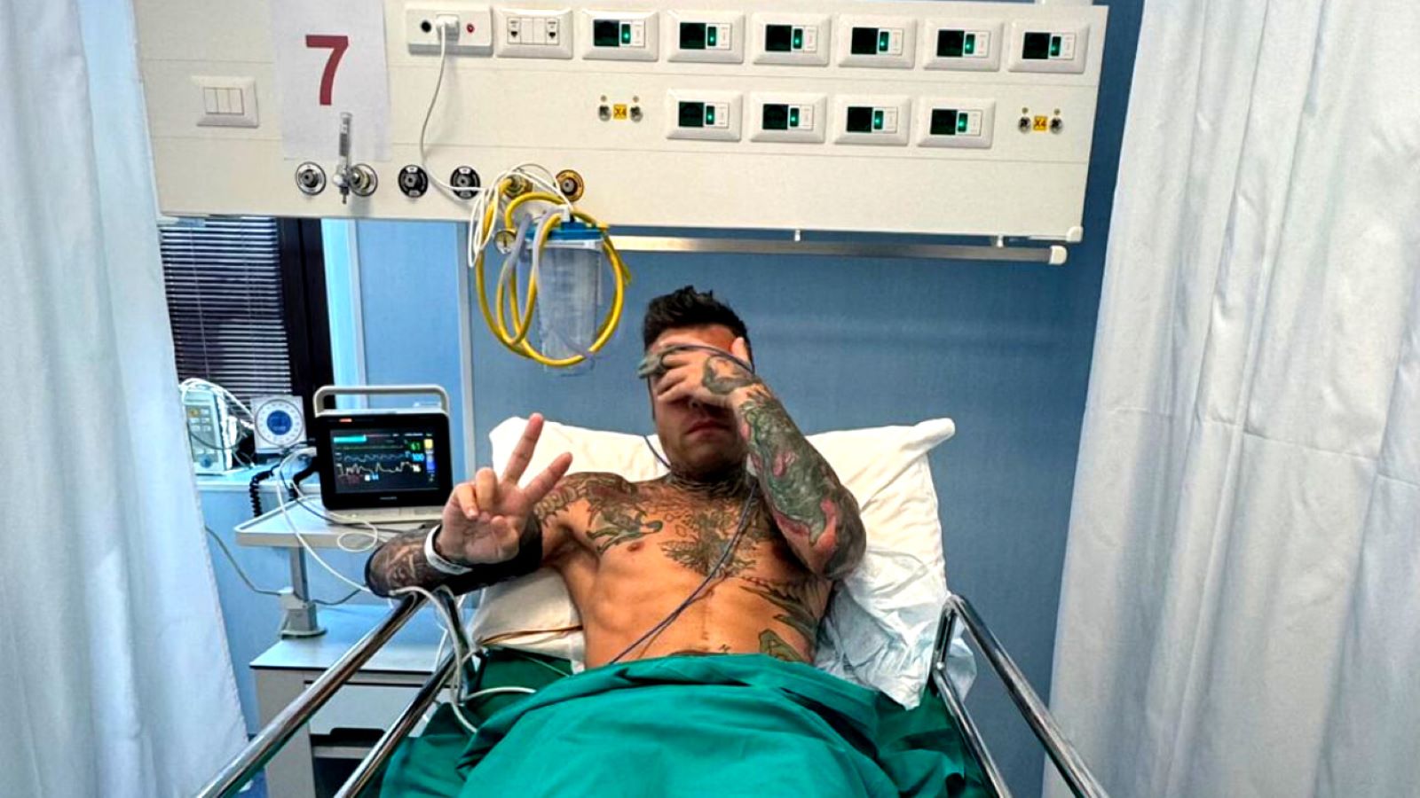 Fedez ricoverato al Policlinico di Milano