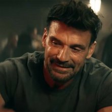 A luci spente: Frank Grilloin una scena