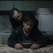 Glory Hole: Francesco Di Leva in una scena