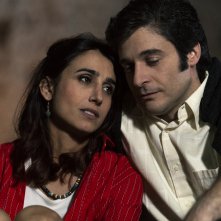 L'invenzione di noi due: Silvia D'amico e Lino Guanciale in una scena