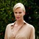Apex: Charlize Theron protagonista del nuovo thriller in stile Il silenzio degli innocenti