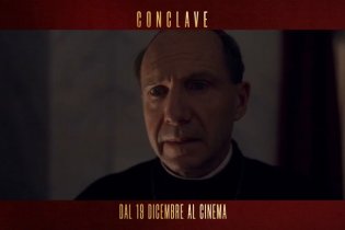 Conclave - Trailer italiano del film di Edward Berger con Ralph Fiennes