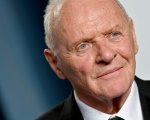 Un gruppo di hacker minaccia di diffondere online Eyes in Trees, film con Anthony Hopkins