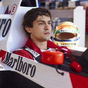 Senna: Gabriel Leone in una scena