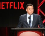 Netflix, Ted Sarandos: 'L'intelligenza artificiale permetterà agli sceneggiatori di creare storie migliori'
