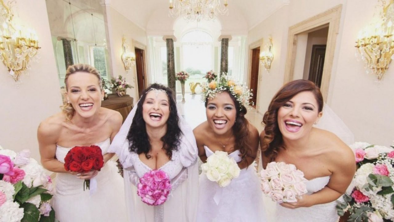 Una foto di quattri spose che hanno partecipato al programma di Sky e Now