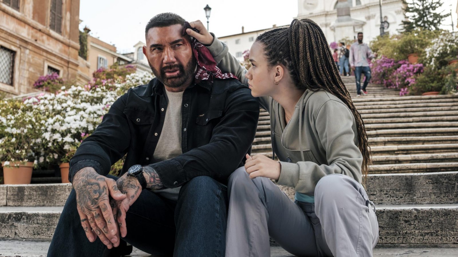 Chloe Coleman e Dave Bautista in My Spy - La Città Eterna