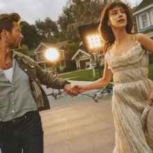 Twisters: Daisy Edgar-Jones e Glen Powell in fuga dal tornado