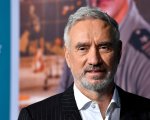 Roland Emmerich: 'James Cameron? Un arrogante. Mel Gibson è un tizio molto, molto arrabbiato nel profondo'