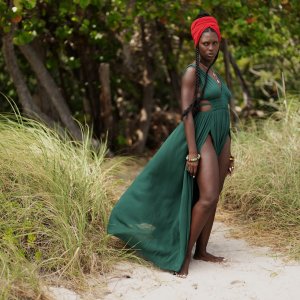 Bad Monkey: Jodie Turner-Smith in una scena