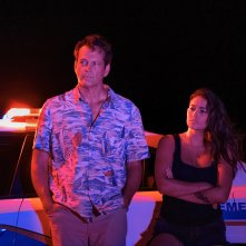 Vince Vaughn e Natalie Martinez in Bad Monkey