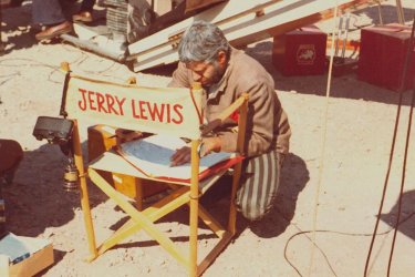 From Darkness Ti Light Jerry Lewis Sul Set Del Film The Day The Clown Cried