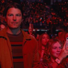 Trap: Josh Hartnett e Ariel Donoghue in una scena