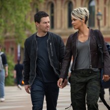 The Union: Halle Berry, Mark Wahlberg in una foto