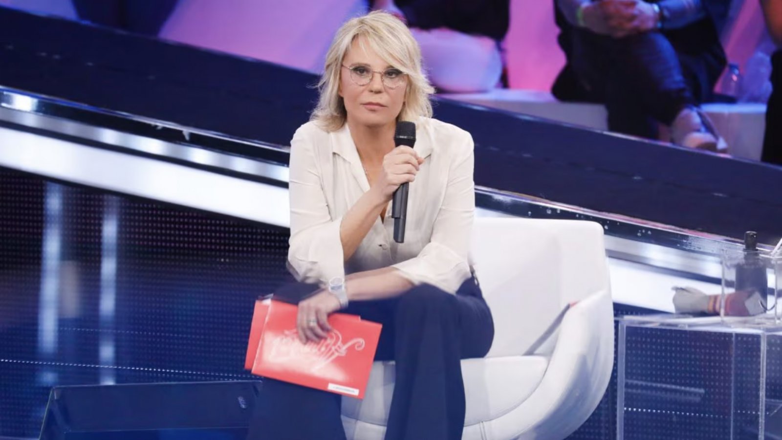 Maria De Filippi in studio di Amici