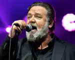 Russell Crowe: siamo andati al concerto del gladiatore (e sì, ci siamo divertiti)
