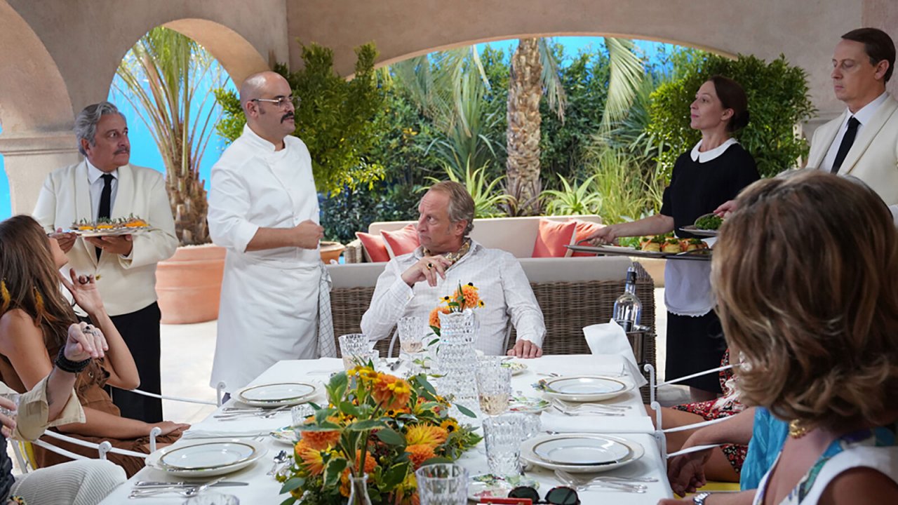 Mistero a Saint-Tropez è una commedia poliziesca del 2021 con Gérard Depardieu e Christian Clavier