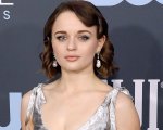 Uglies: Joey King nel trailer italiano del thriller distopico Netflix in cui 'sono tutti belli'