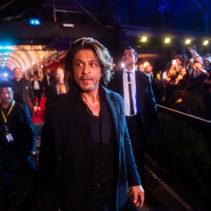 Shah Rukh Khan sul red carpet di Locarno 2024