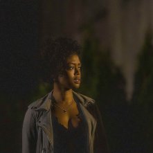 Double Life: Javicia Leslie in una scena