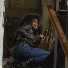 Double Life: Javicia Leslie in un momento del film