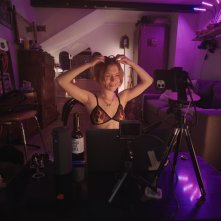 Real: la camgirl presente nel film