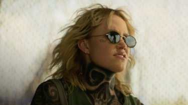 God Is A Bullet Maika Monroe In Una Scena Del Film