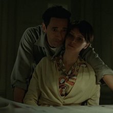 The Brutalist: Adrien Brody e Felicity Jones in una scena