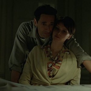 The Brutalist: Adrien Brody e Felicity Jones in una scena