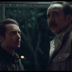 I corrotti - The Trust: Nicolas Cage ed Elijah Wood in una sequenza