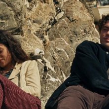 Sulla terra leggeri:  Lise Lomi ed Emilio Scarpa in una scena