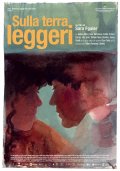 Locandina di Sulla terra leggeri