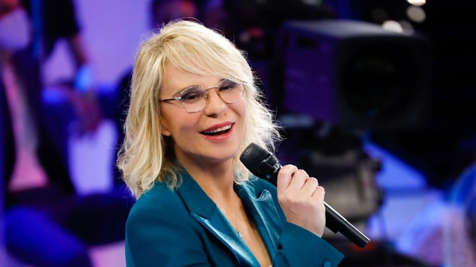 Maria De Filippi durante il serale di Amici 23