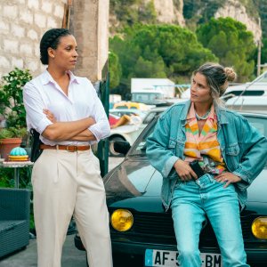 Nice Girls: Alice Taglioni e Stéfi Celma in una scena