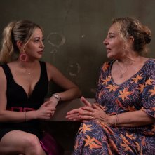 La scommessa - Una notte in corsia: Iaia Forte in una scena