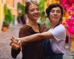 Taxi Monamour, la recensione: l'intimità leggera di una storia di vita ed emozioni