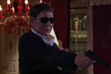 Broken Rage Takeshi Kitano Pistola