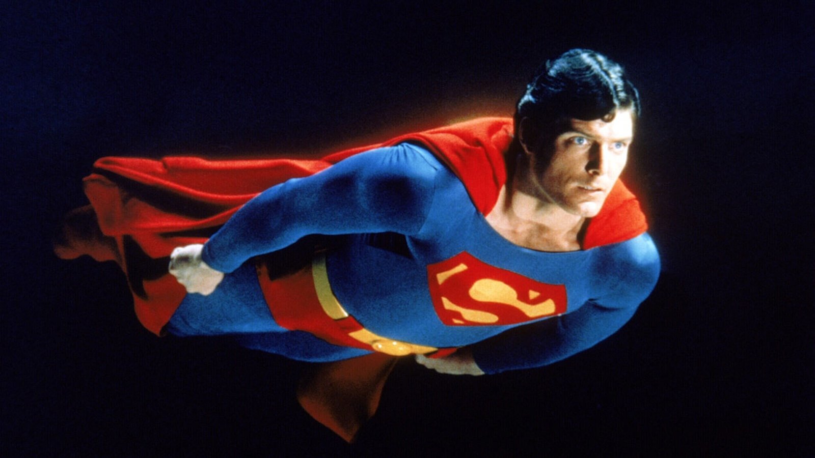 Christopher Reeve nei panni di Superman