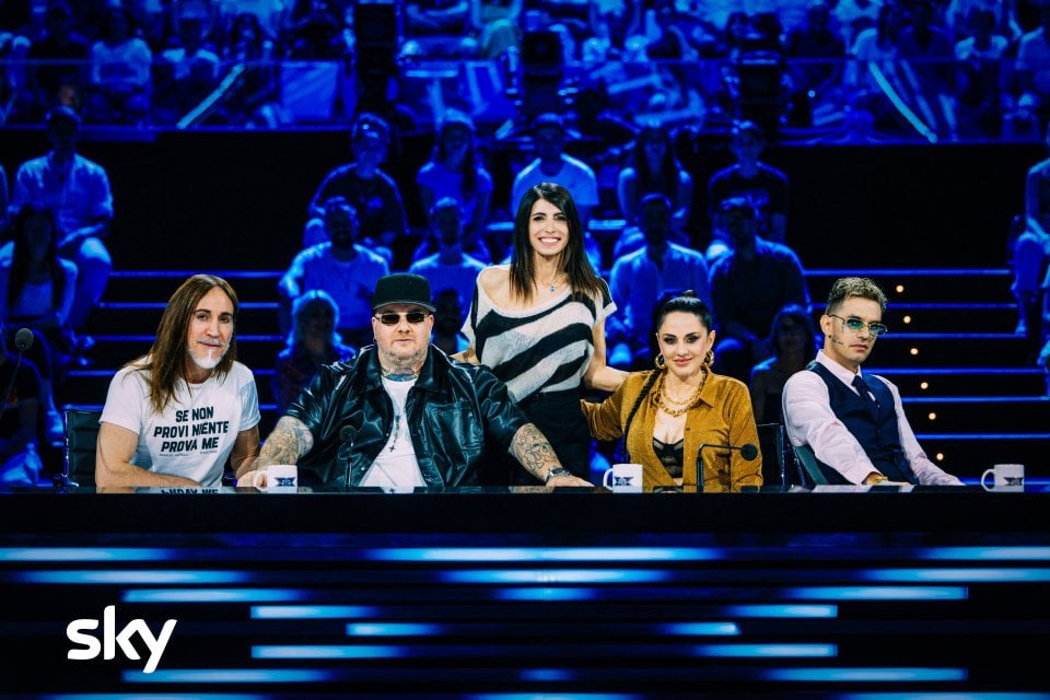 Xf24 Cast Ph Virginiabettoja