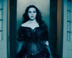 Beetlejuice Beetlejuice: la nuova anteprima svela le macabre origini del protagonista e di Monica Bellucci