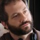 Judd Apatow alla regia di una commedia romantica sui viaggi nel tempo per Universal